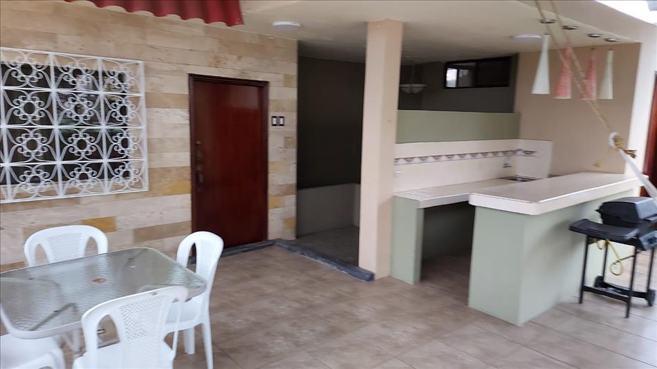 ALQUILER DE DEPARTAMENTO EN CEIBOS DE 2 DORMITORIOS FULL AMOBLADO