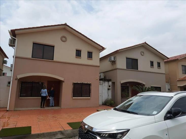 Casa en venta Ciudad Celeste 3 dormitorios